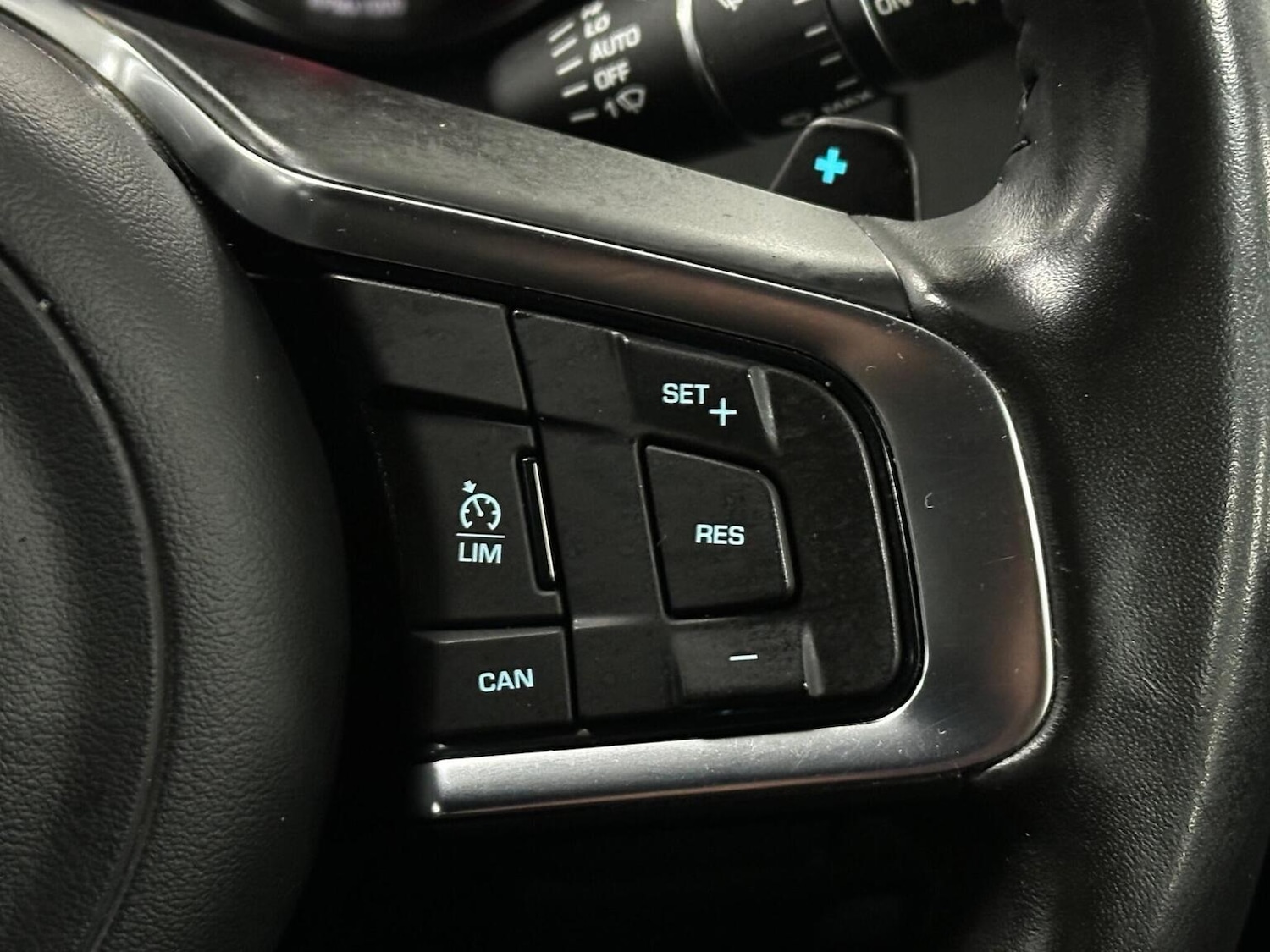 Used Jaguar E-Pace 2018 for sale - 76656185: Photo 27