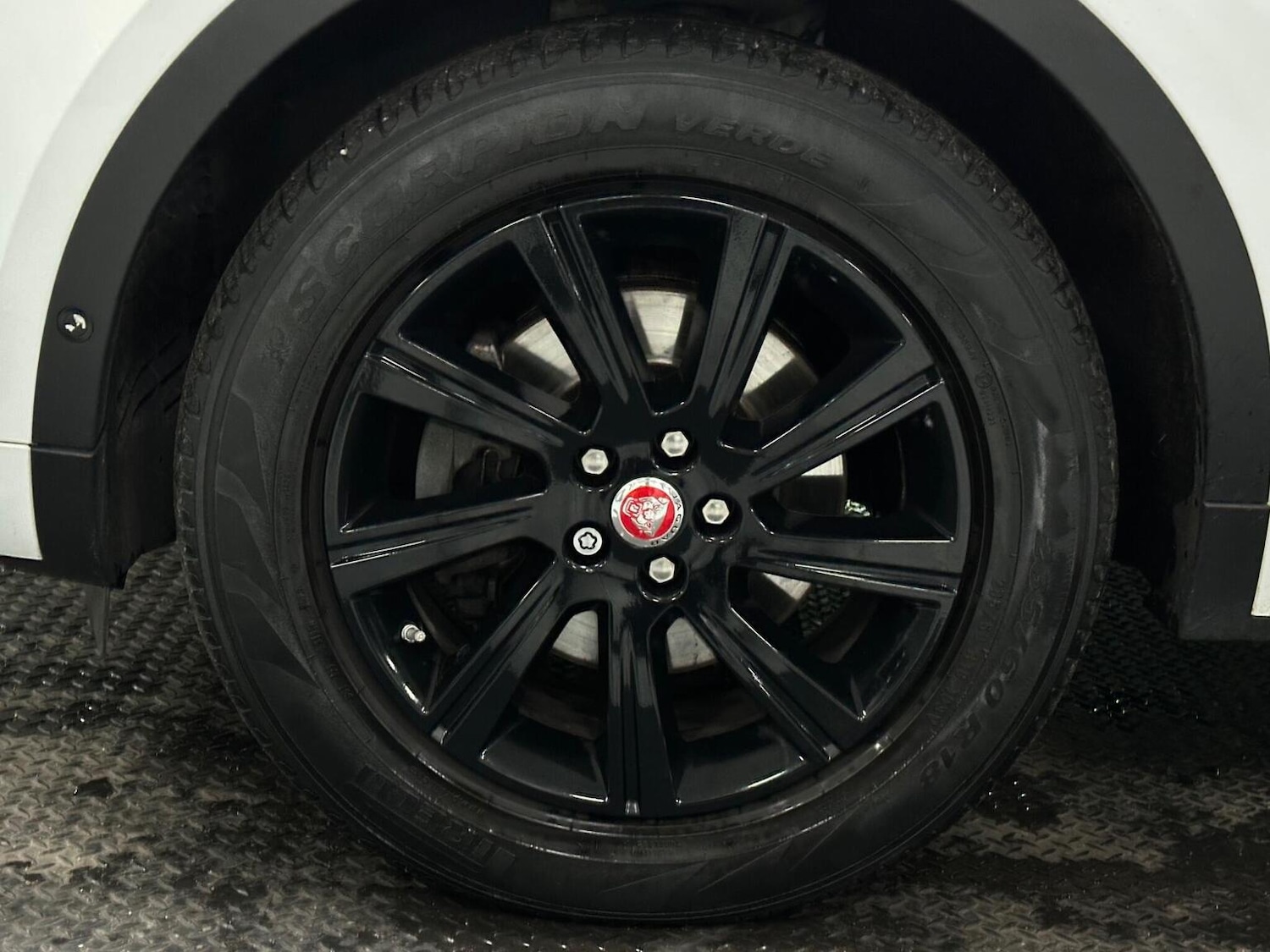 Used Jaguar E-Pace 2018 for sale - 76656185: Photo 8