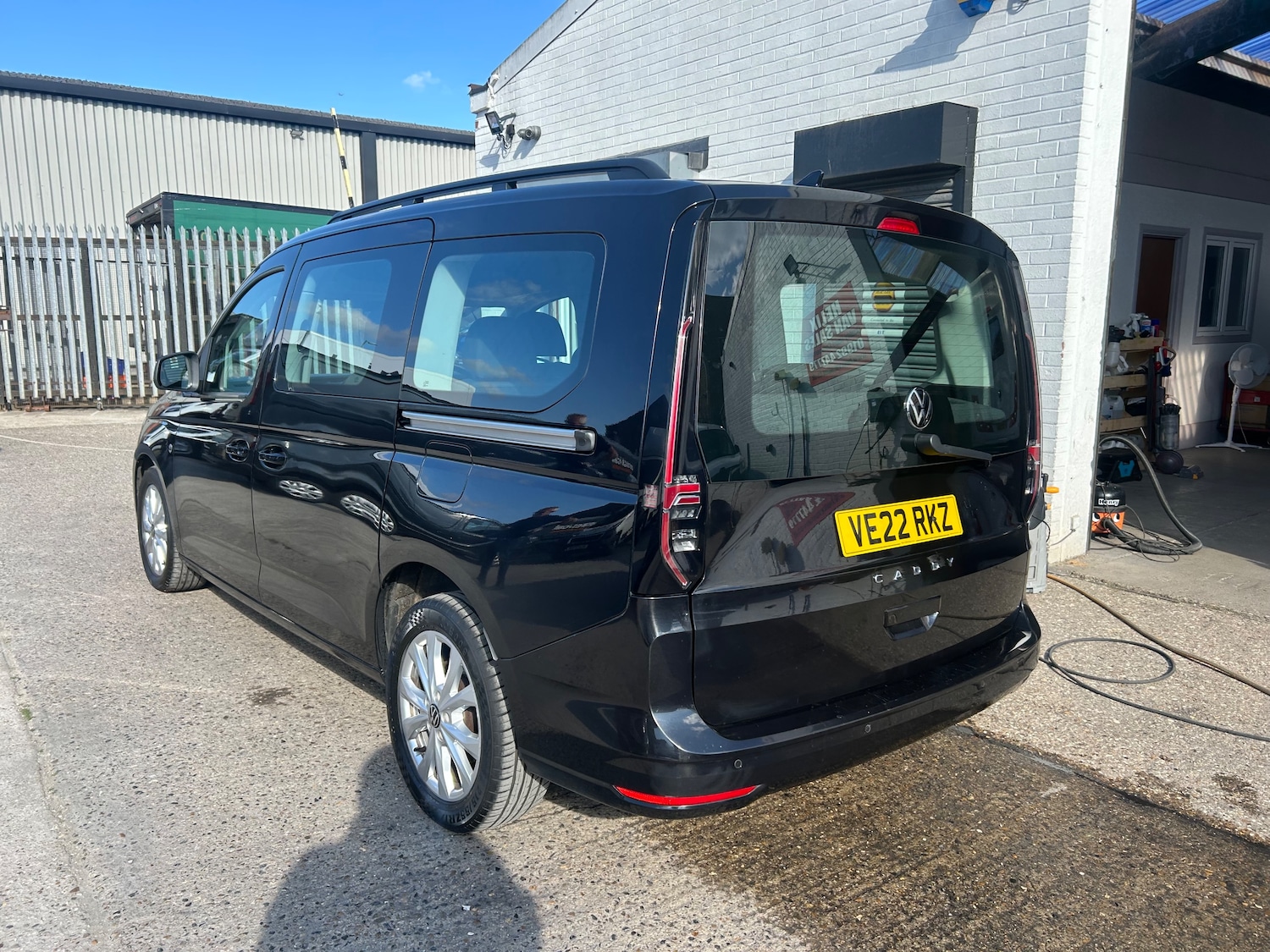 Used Volkswagen Caddy Maxi for sale - 78111651: Photo 4