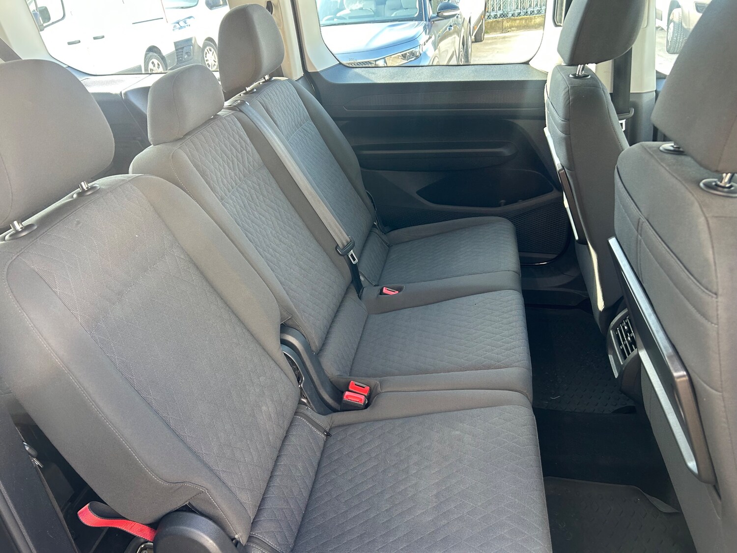 Used Volkswagen Caddy Maxi for sale - 78111651: Photo 8