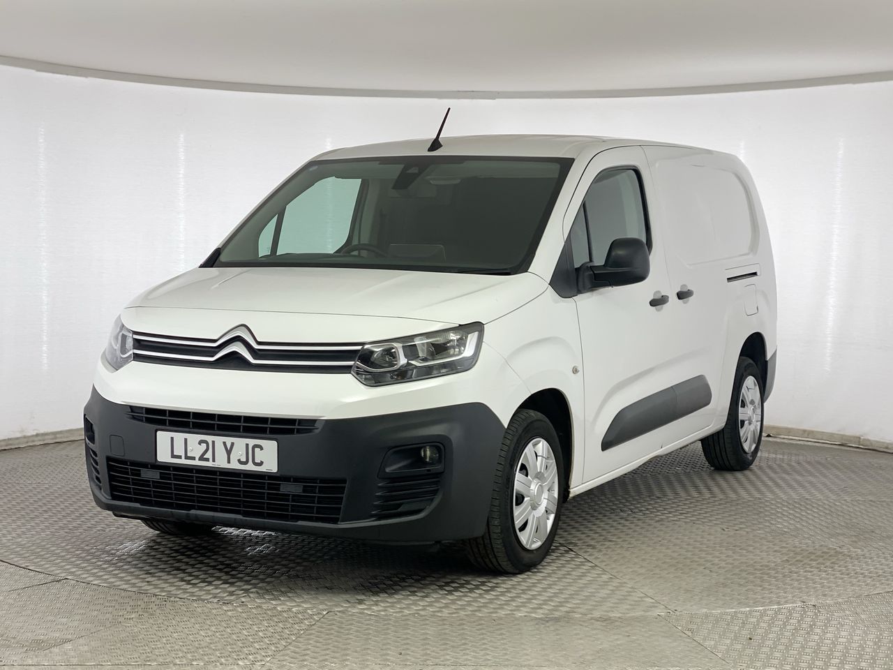 Used Citroen Berlingo 2021 for sale - 76461411: Photo 3