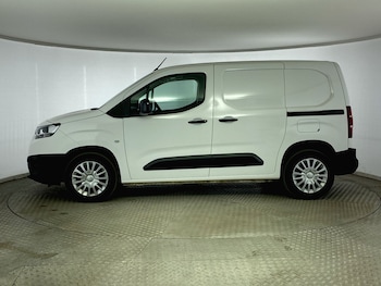 Used Toyota ProAce 2022 for sale - 76703387: Photo