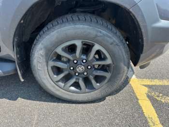 Used Toyota Hilux 2023 for sale - 75066334: Photo