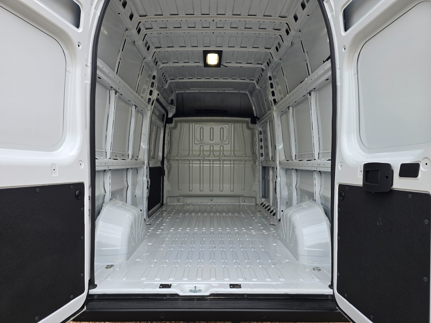 Used Toyota PROACE MAX 2024 for sale - 76477678: Photo 24