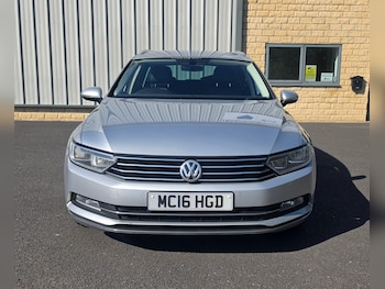 Used Volkswagen Passat 2016 for sale - 79191103: Photo