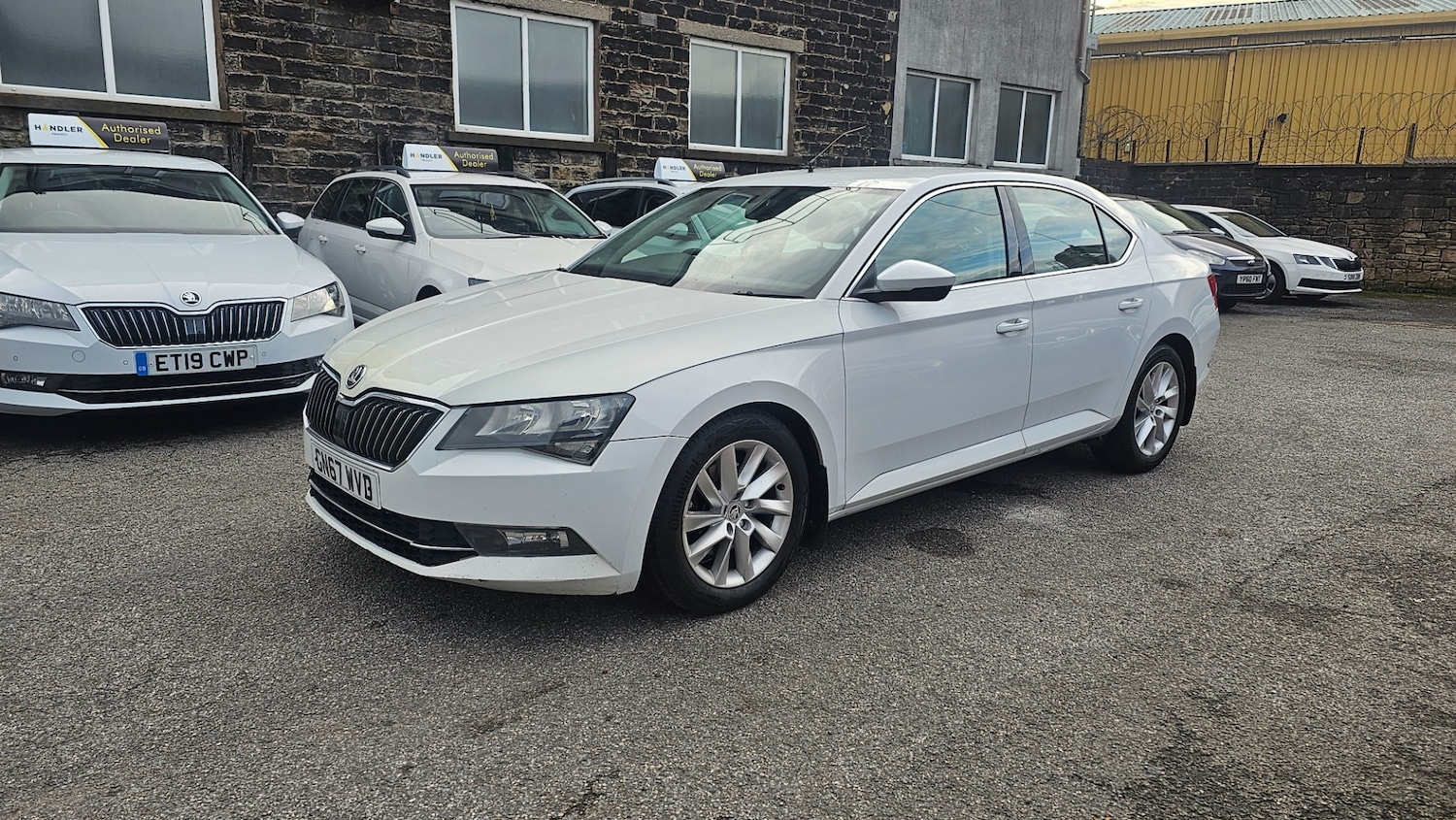 Used Skoda Superb 2017 for sale - 76292915: Photo 3