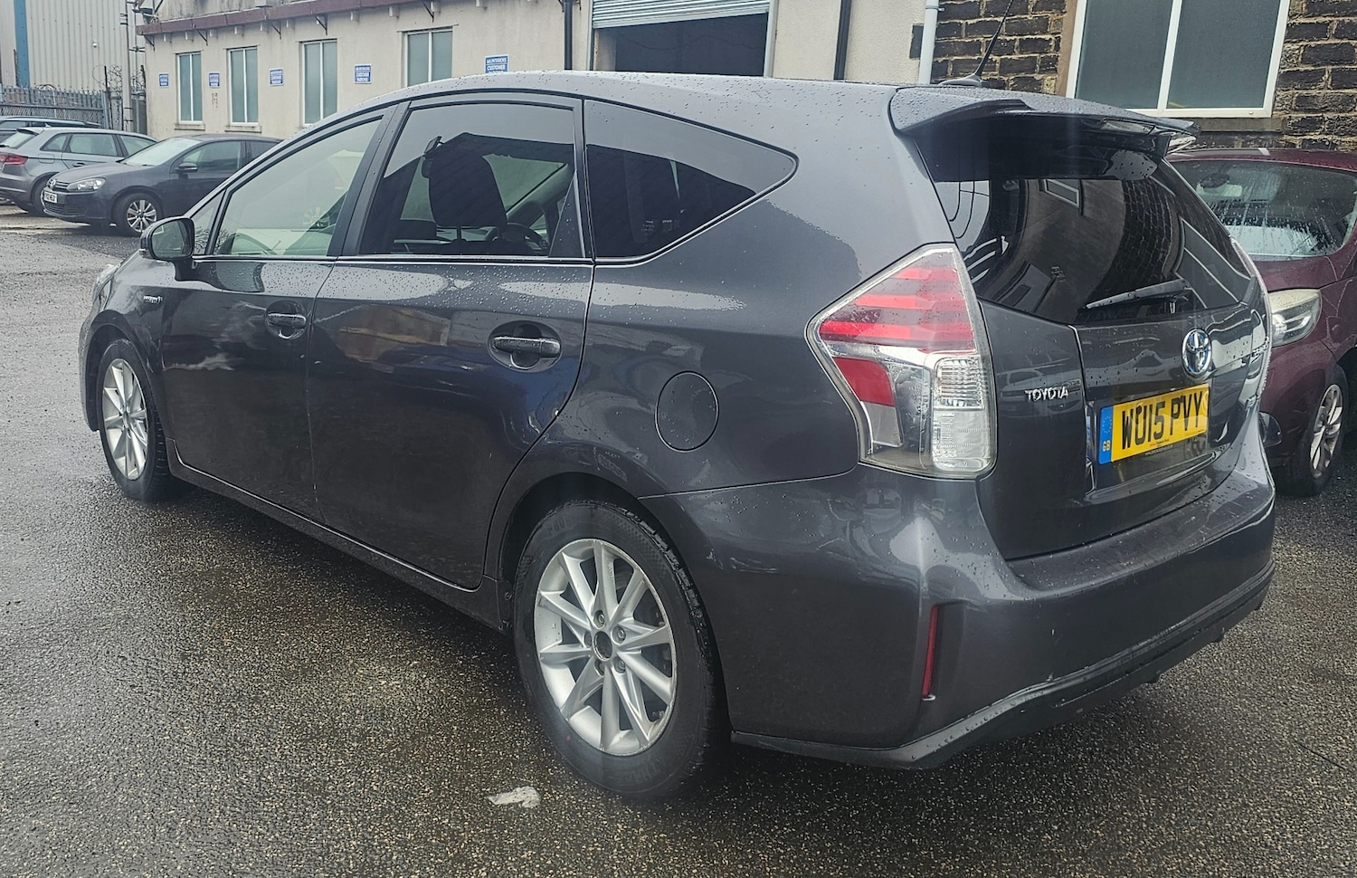 Used Toyota Prius+ 2015 for sale - 77522388: Photo 5