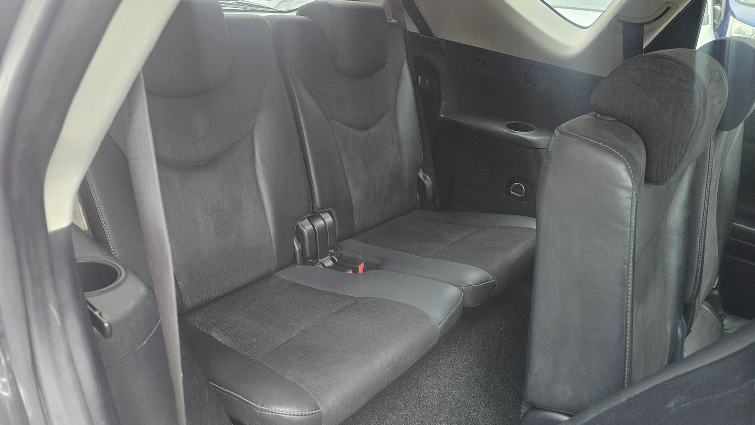 Used Toyota Prius+ 2015 for sale - 77522388: Photo 9