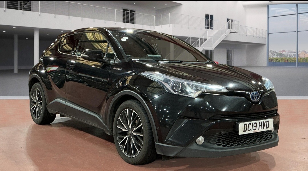 Used Toyota C-HR 2019 for sale - 77275129: Photo 1