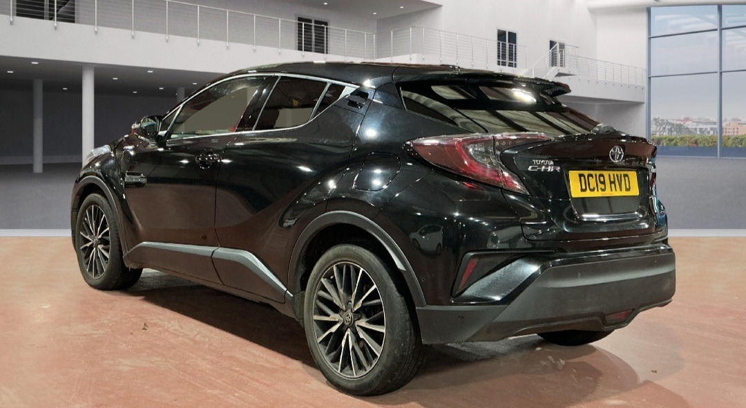 Used Toyota C-HR 2019 for sale - 77275129: Photo 2