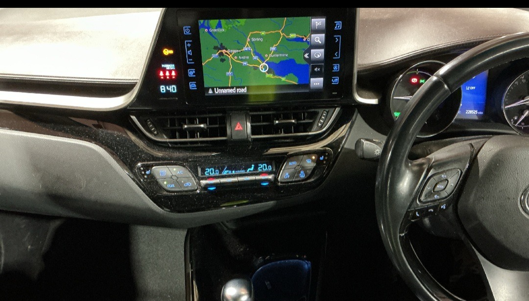 Used Toyota C-HR 2019 for sale - 77275129: Photo 4