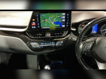 Used Toyota C-HR 2019 for sale - 77275129: Photo