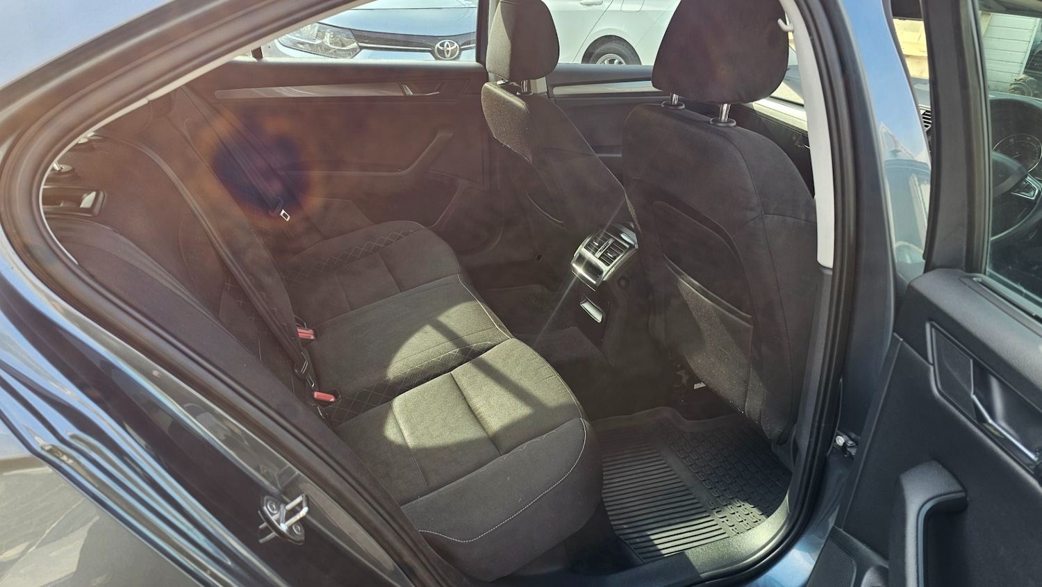 Used Skoda Superb 2015 for sale - 77954088: Photo 9