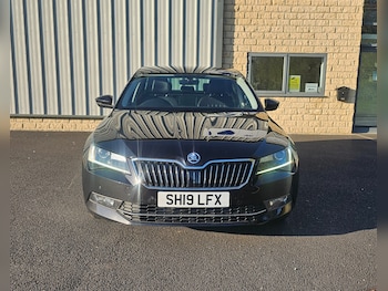 Used Skoda Superb 2019 for sale - 78373740: Photo