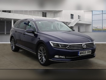 Used Volkswagen Passat 2019 for sale - 76643720: Photo