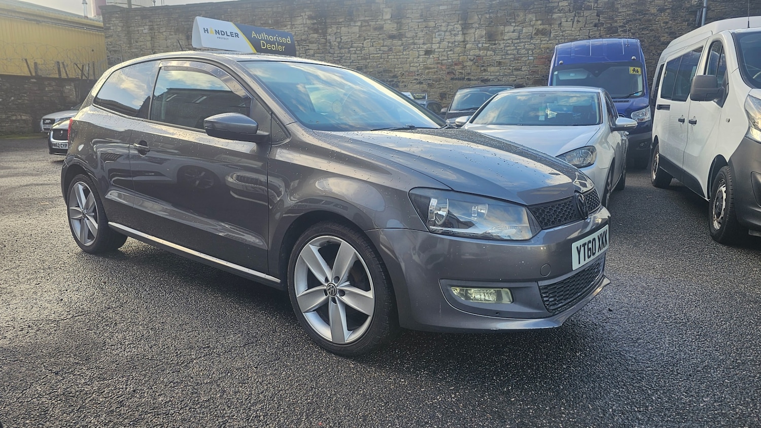 Used Volkswagen Polo 2010 for sale - 76606086: Photo 1