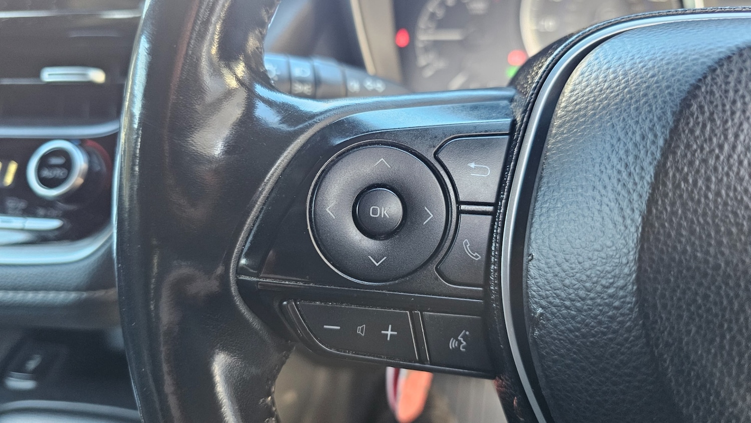 Used Toyota Corolla 2019 for sale - 77938452: Photo 12