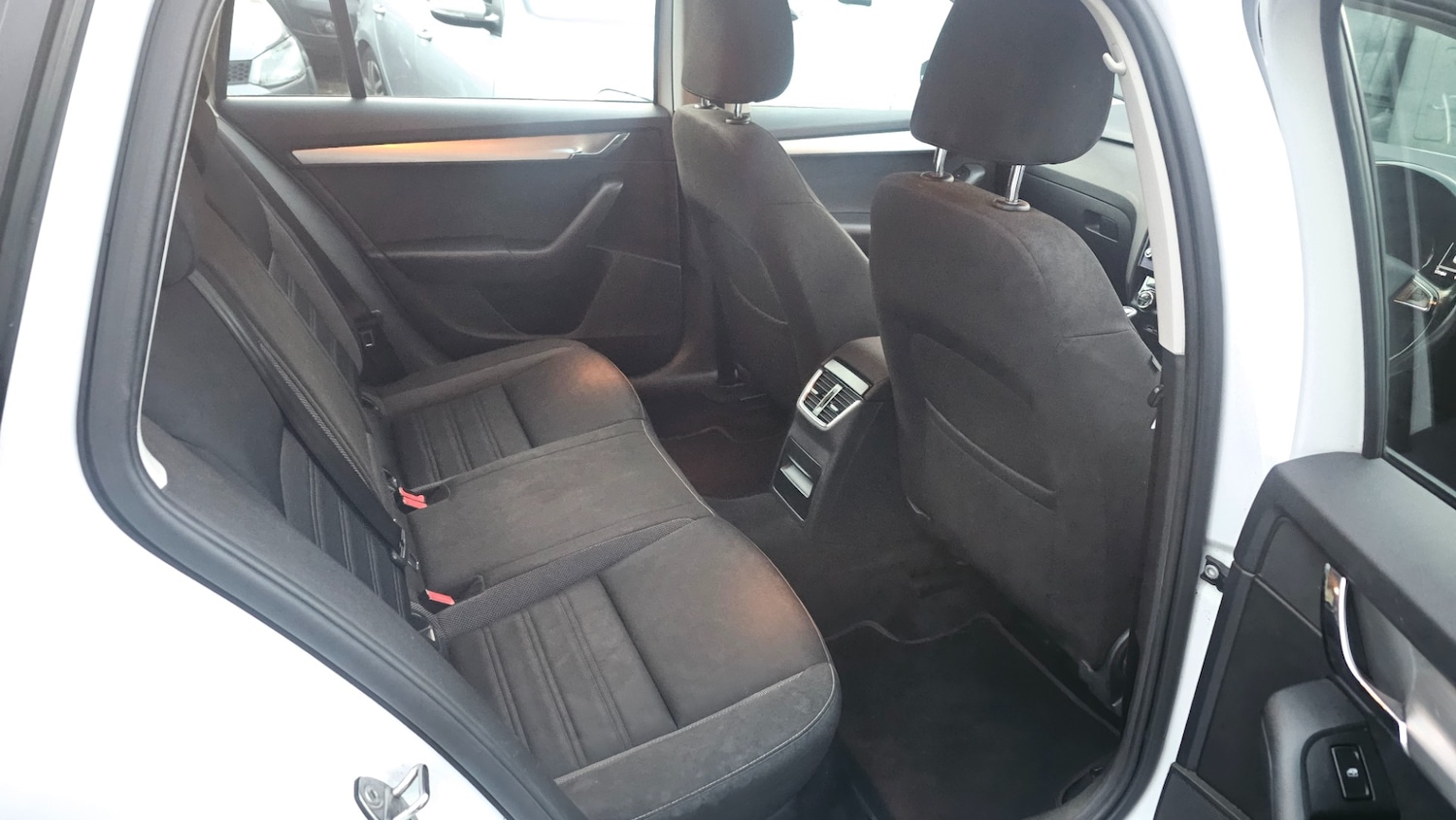 Used Skoda Octavia 2020 for sale - 76387436: Photo 11