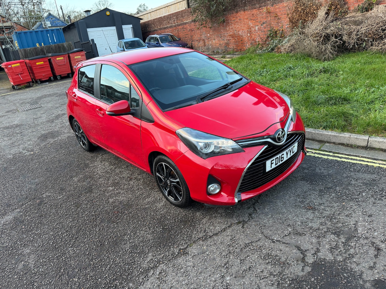 Used Toyota Yaris 2016 for sale - 76783282: Photo 1