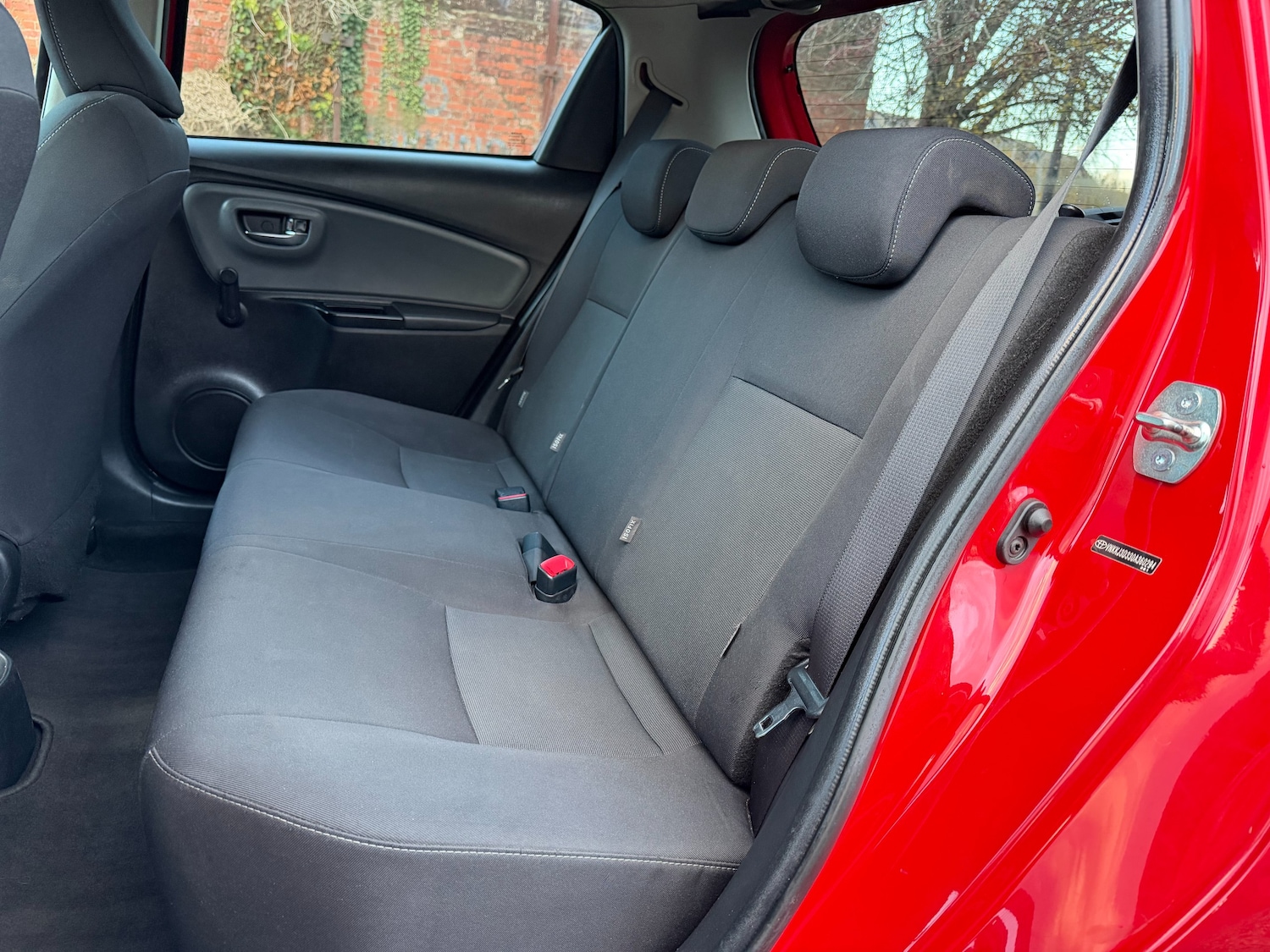 Used Toyota Yaris 2016 for sale - 76783282: Photo 10