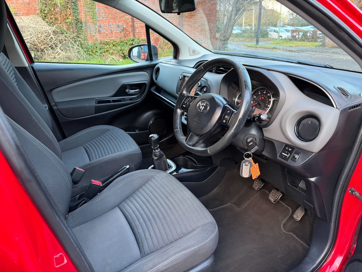 Used Toyota Yaris 2016 for sale - 76783282: Photo 12