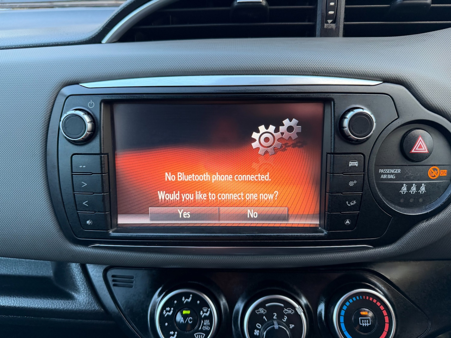 Used Toyota Yaris 2016 for sale - 76783282: Photo 17