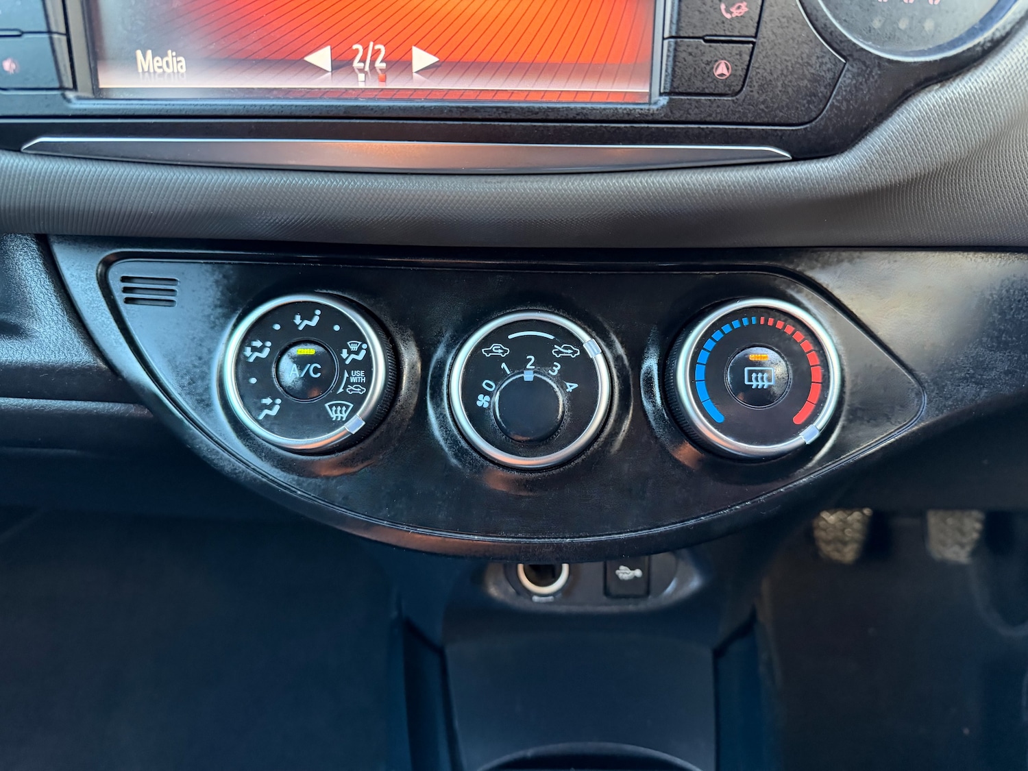 Used Toyota Yaris 2016 for sale - 76783282: Photo 22