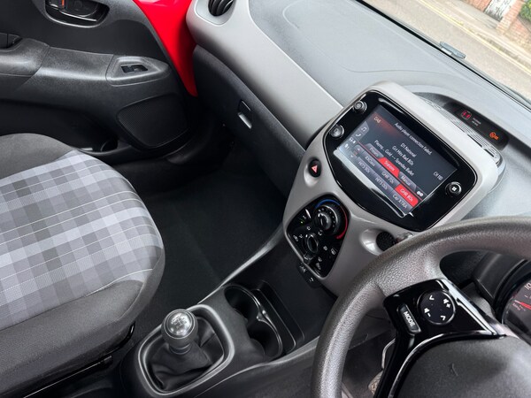 Used Peugeot 108 2018 for sale - 75308673: Photo 13