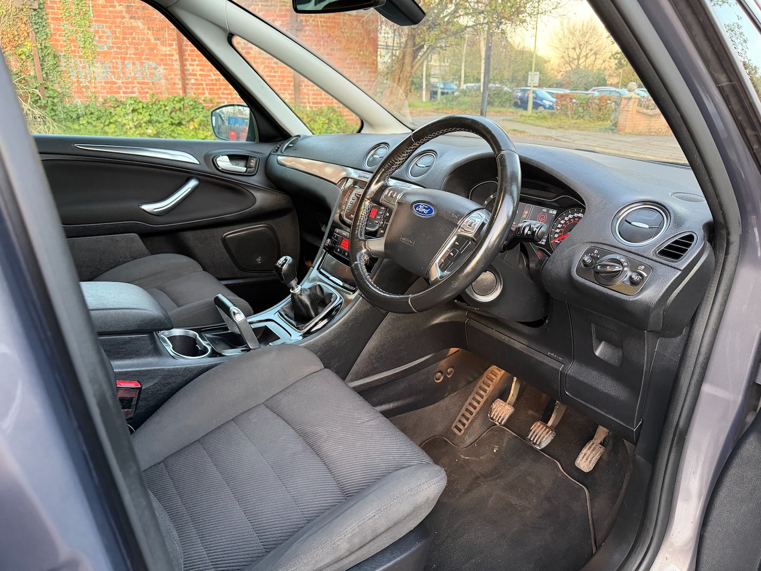 Used Ford S-Max 2013 for sale - 76641658: Photo 13