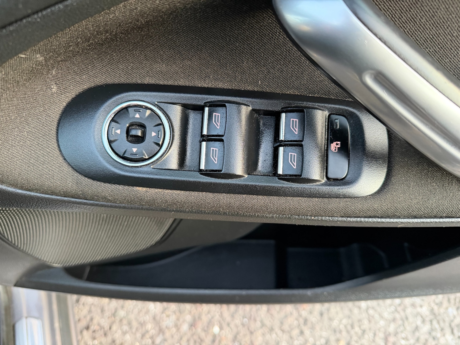 Used Ford S-Max 2013 for sale - 76641658: Photo 32