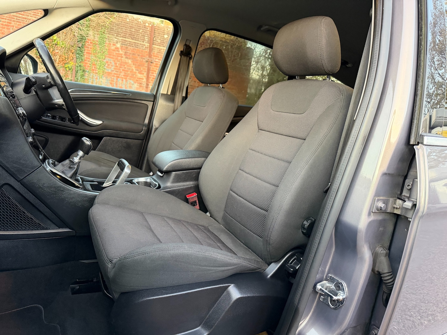 Used Ford S-Max 2013 for sale - 76641658: Photo 9