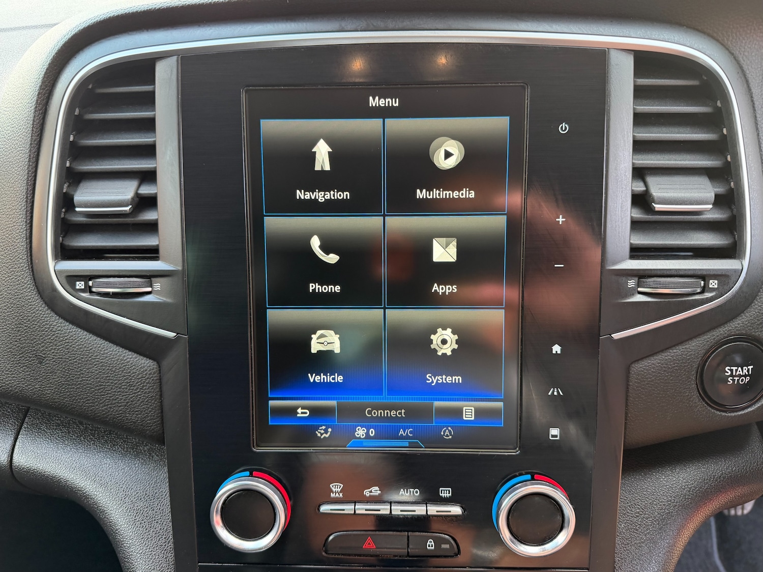 Used Renault Megane 2017 for sale - 76777411: Photo 18