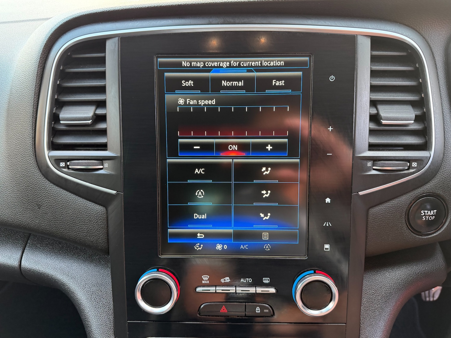 Used Renault Megane 2017 for sale - 76777411: Photo 21