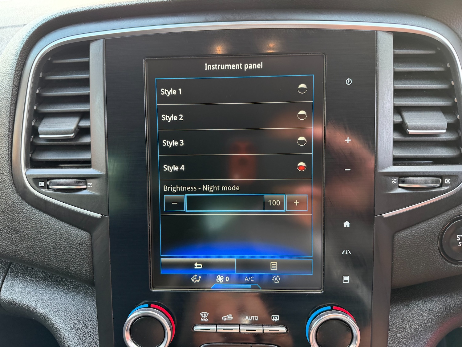 Used Renault Megane 2017 for sale - 76777411: Photo 26