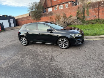 Used Renault Megane 2017 for sale - 76777411: Photo