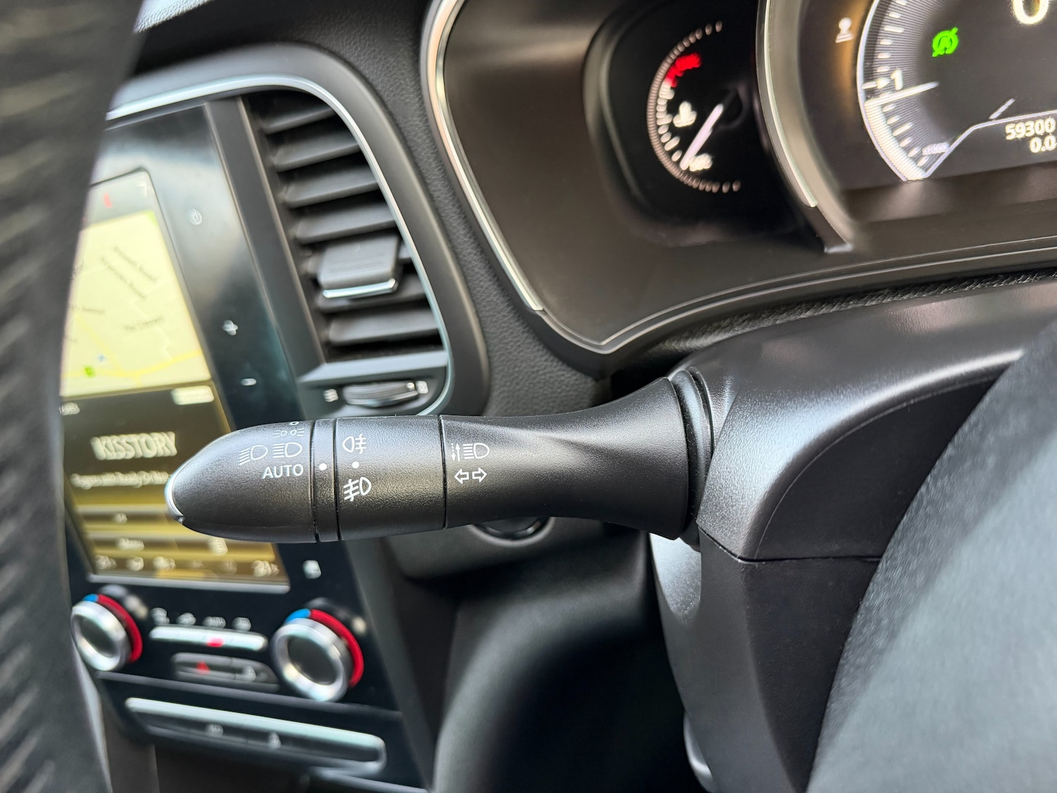 Used Renault Megane 2017 for sale - 76777411: Photo 36