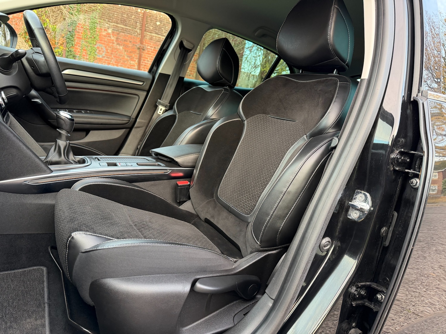 Used Renault Megane 2017 for sale - 76777411: Photo 9