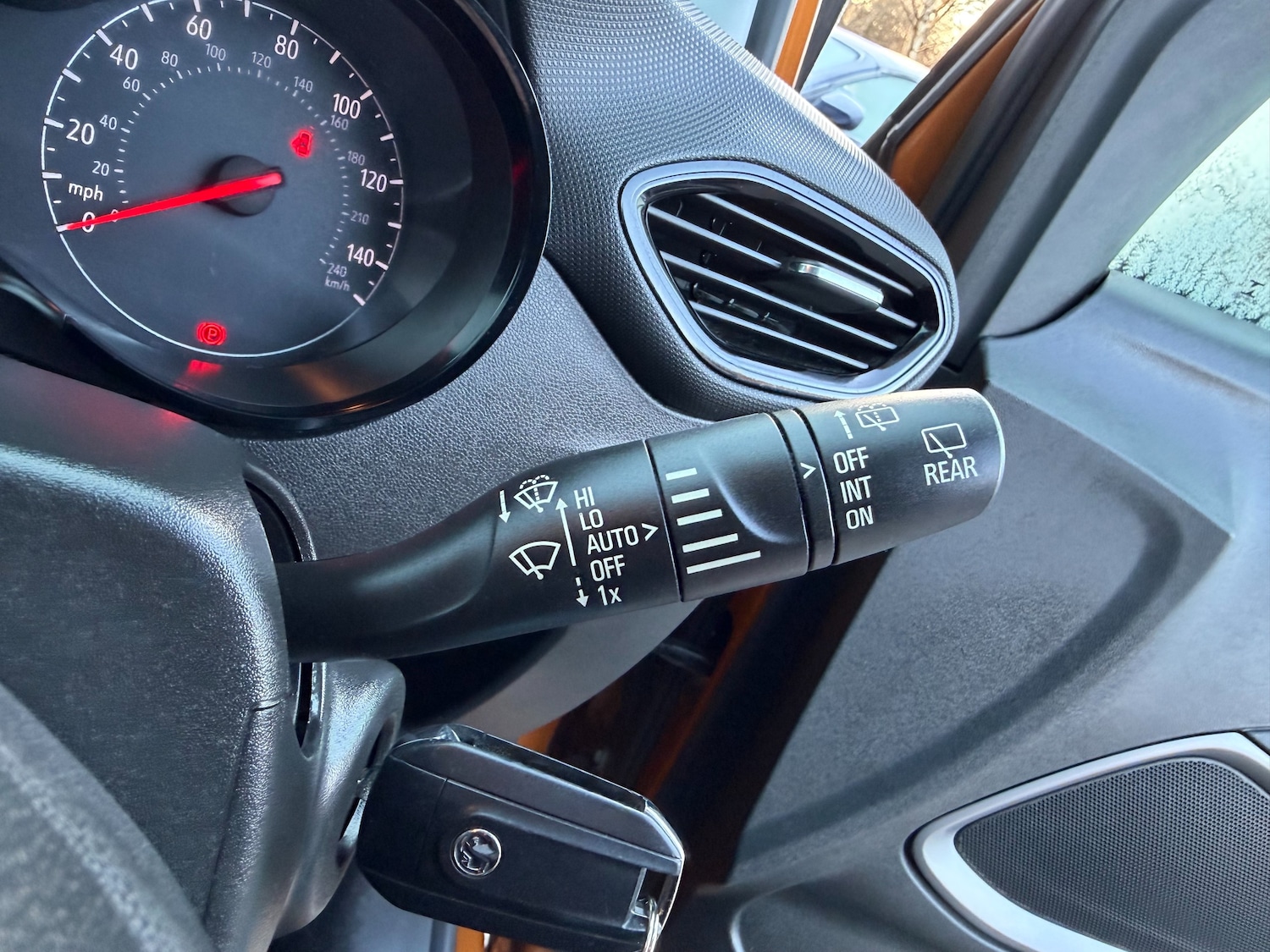 Used Vauxhall Crossland X 2018 for sale - 77088738: Photo 24