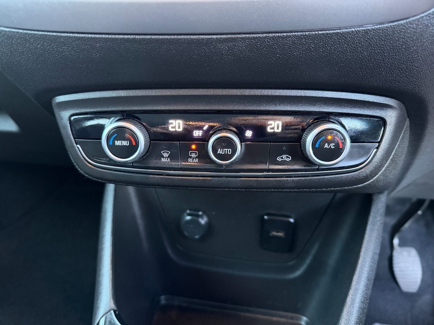 Used Vauxhall Crossland X 2018 for sale - 77088738: Photo 26