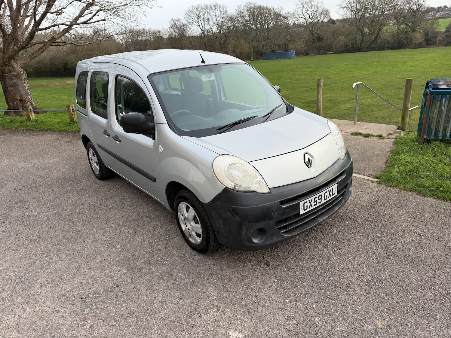 Used Renault Kangoo 2009 for sale - 77600568: Photo 2