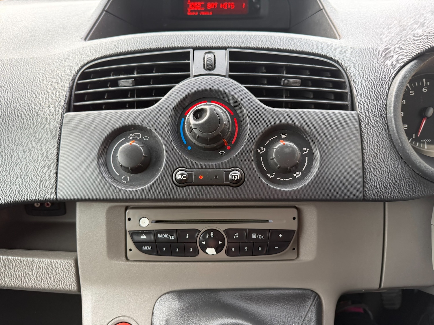 Used Renault Kangoo 2009 for sale - 77600568: Photo 20