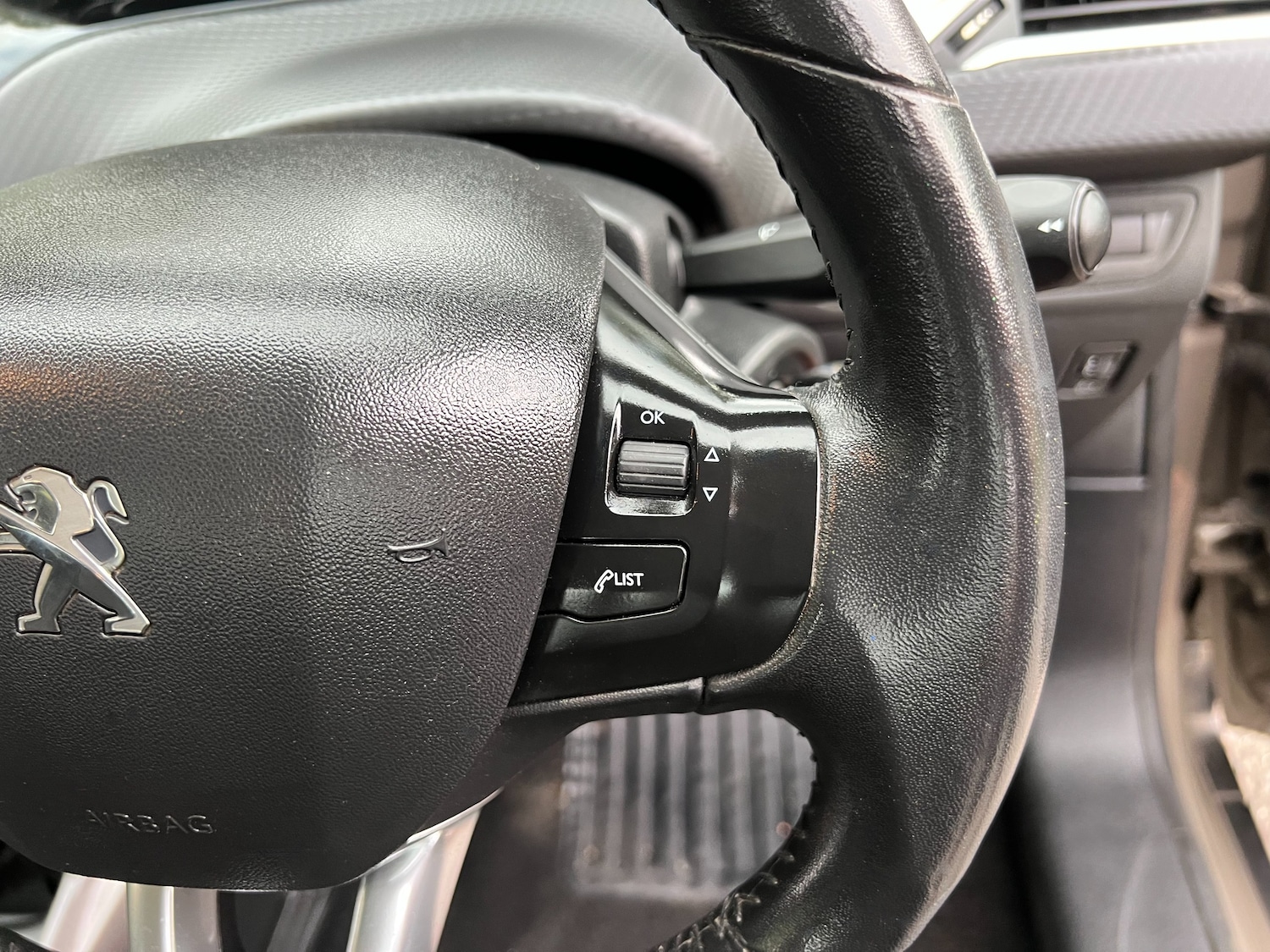 Used Peugeot 2008 2016 for sale - 77786411: Photo 10