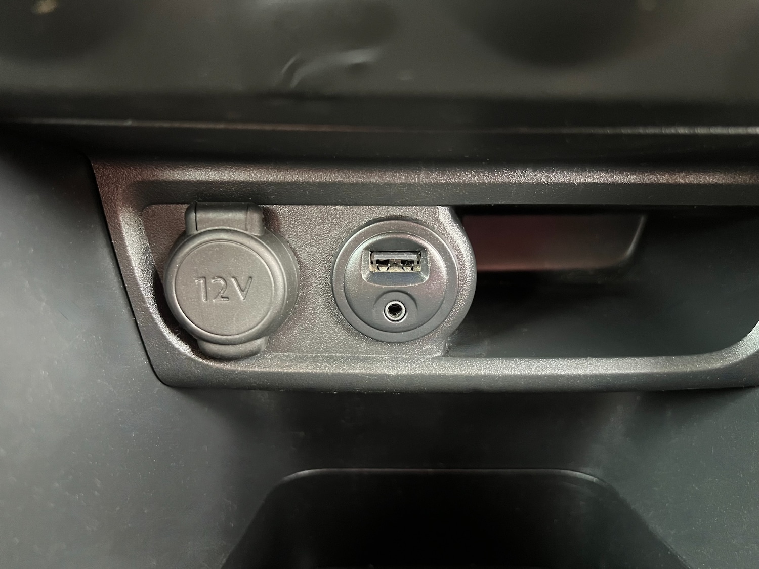 Used Peugeot 2008 2016 for sale - 77786411: Photo 11