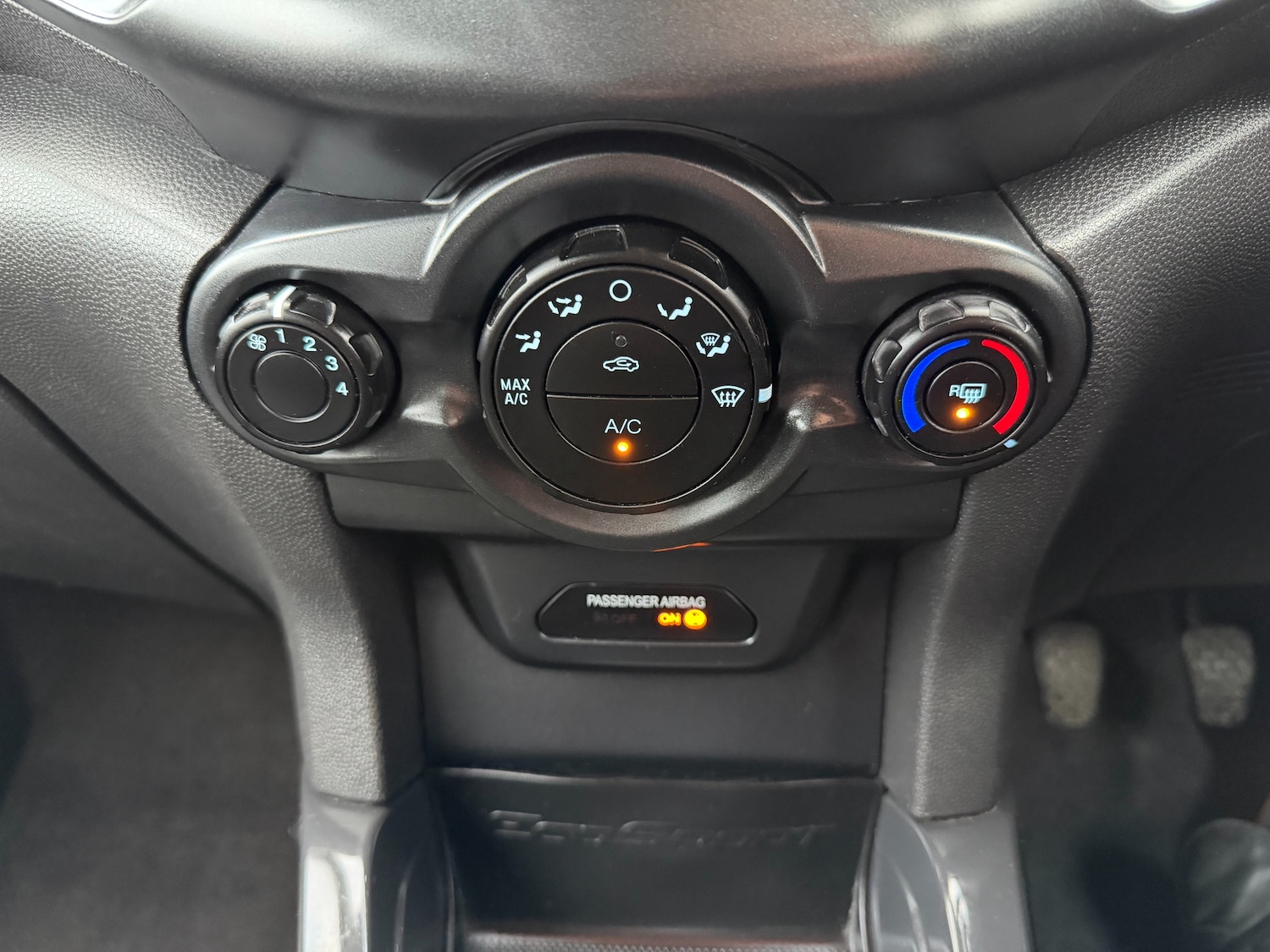 Used Ford Ecosport 2017 for sale - 76863042: Photo 25