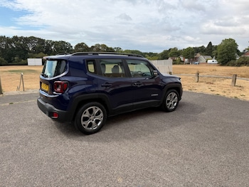 Used Jeep Renegade 2019 for sale - 79531260: Photo