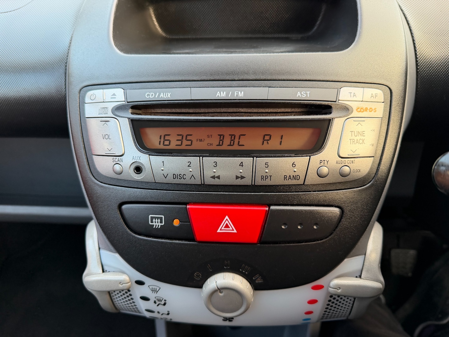 Used Citroen C1 2010 for sale - 77436321: Photo 14