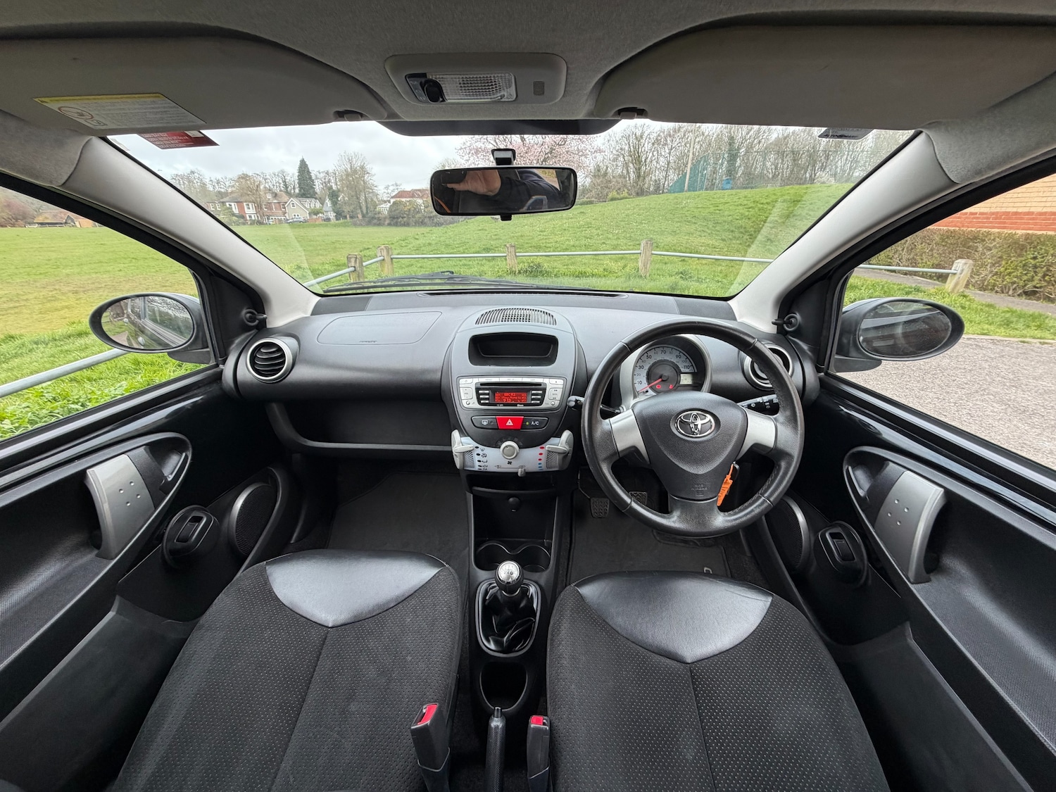 Used Toyota AYGO 2012 for sale - 78056023: Photo 11