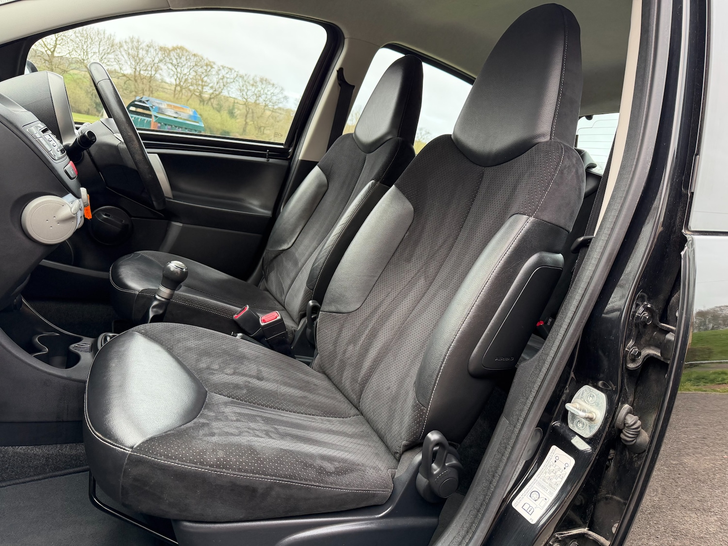 Used Toyota AYGO 2012 for sale - 78056023: Photo 9