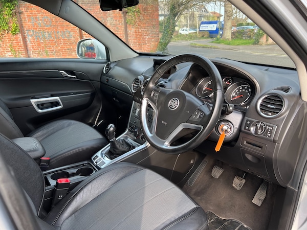 Used Vauxhall Antara 2011 for sale - 69888144: Photo 12