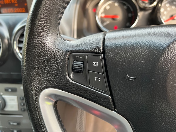 Used Vauxhall Antara 2011 for sale - 69888144: Photo 16
